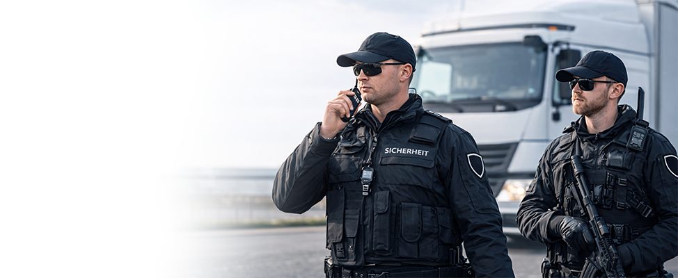 Sicherheitskräfte beim Cargo-Begleitschutz